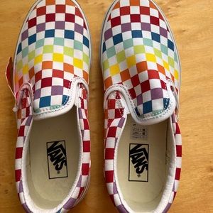 NIB kid’s newskool V checkerboard Vans